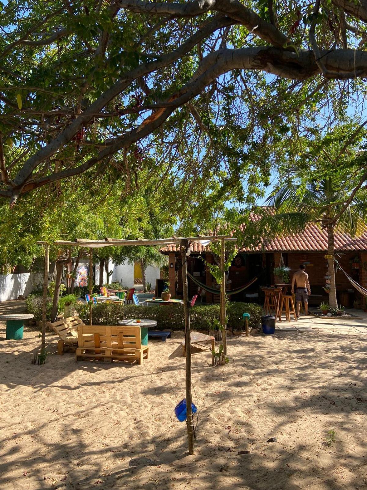 Canoa Roots Hostel & Camping Canoa Quebrada Bagian luar foto