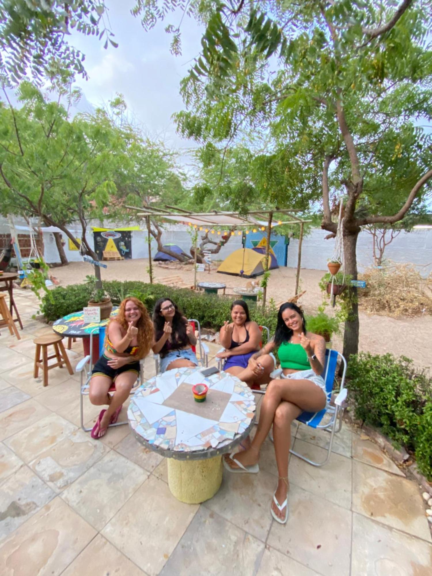 Canoa Roots Hostel & Camping Canoa Quebrada Bagian luar foto
